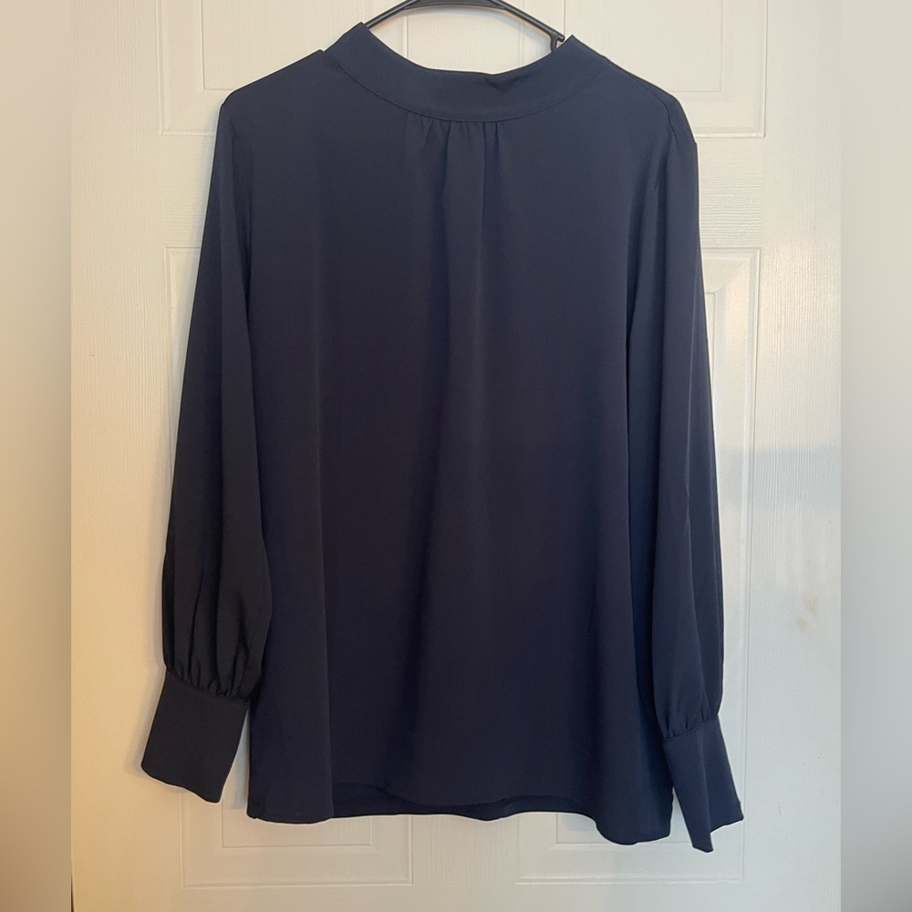 EUC Ann Taylor Navy long sleeve silky blouse